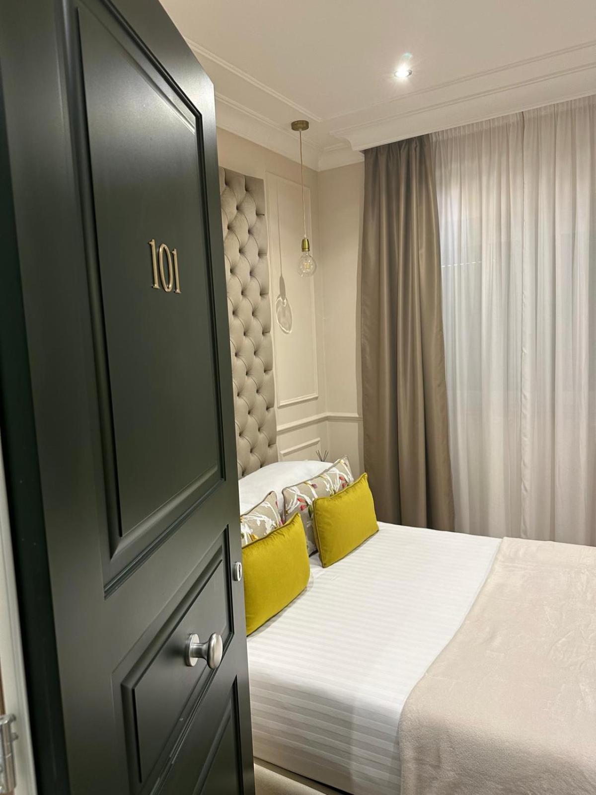 Nouvelle Maison Rome Luxury Palace